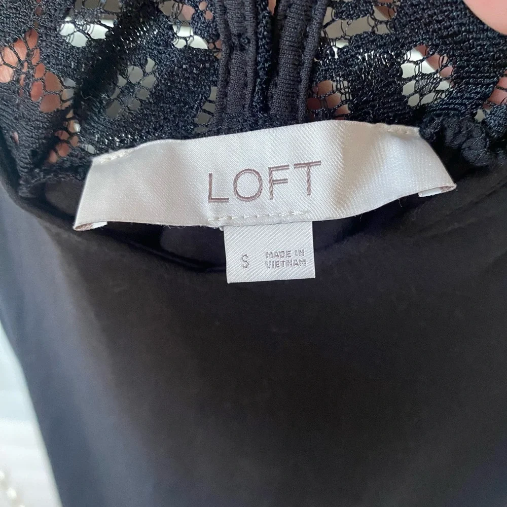 Accepting offers- Loft Dress - Picture 4 of 4